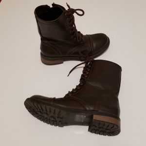 Sheikh Brown Combat Boots, Size 7.5